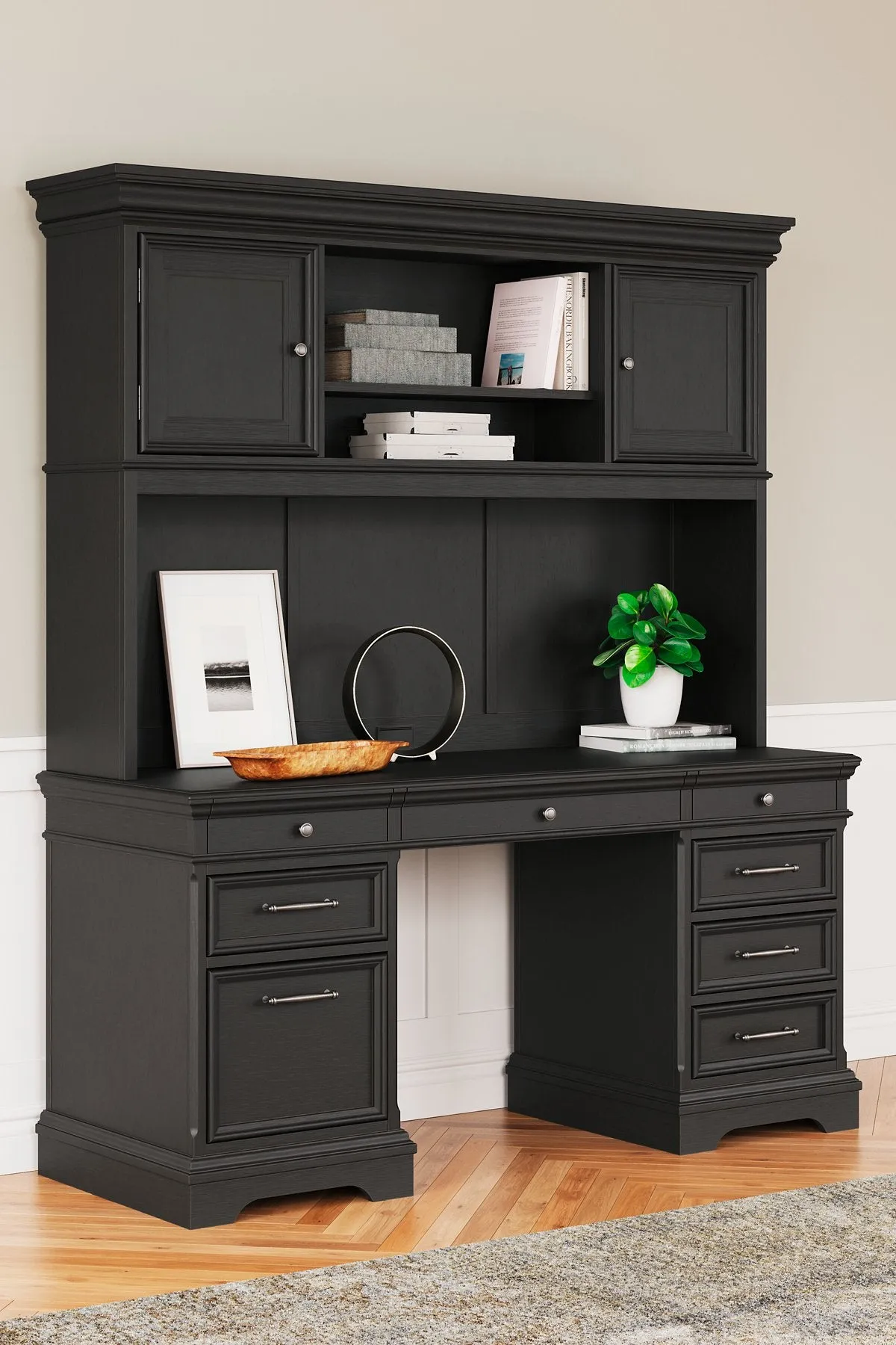 Beckincreek Home Office Credenza with Hutch