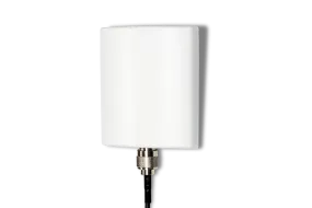 Directional wireless range extender antenna