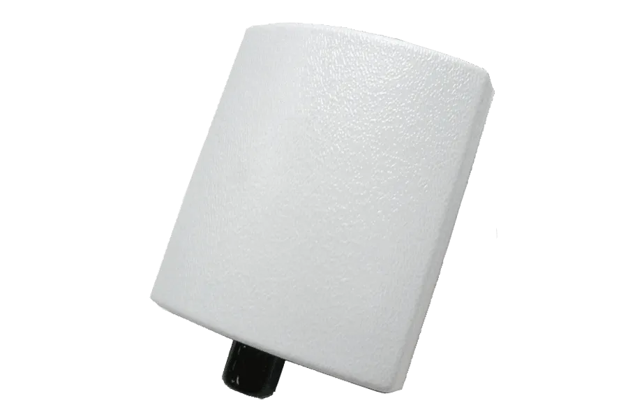 Directional wireless range extender antenna