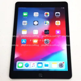 iPad 5th (128GB, Wi-Fi, Silver)