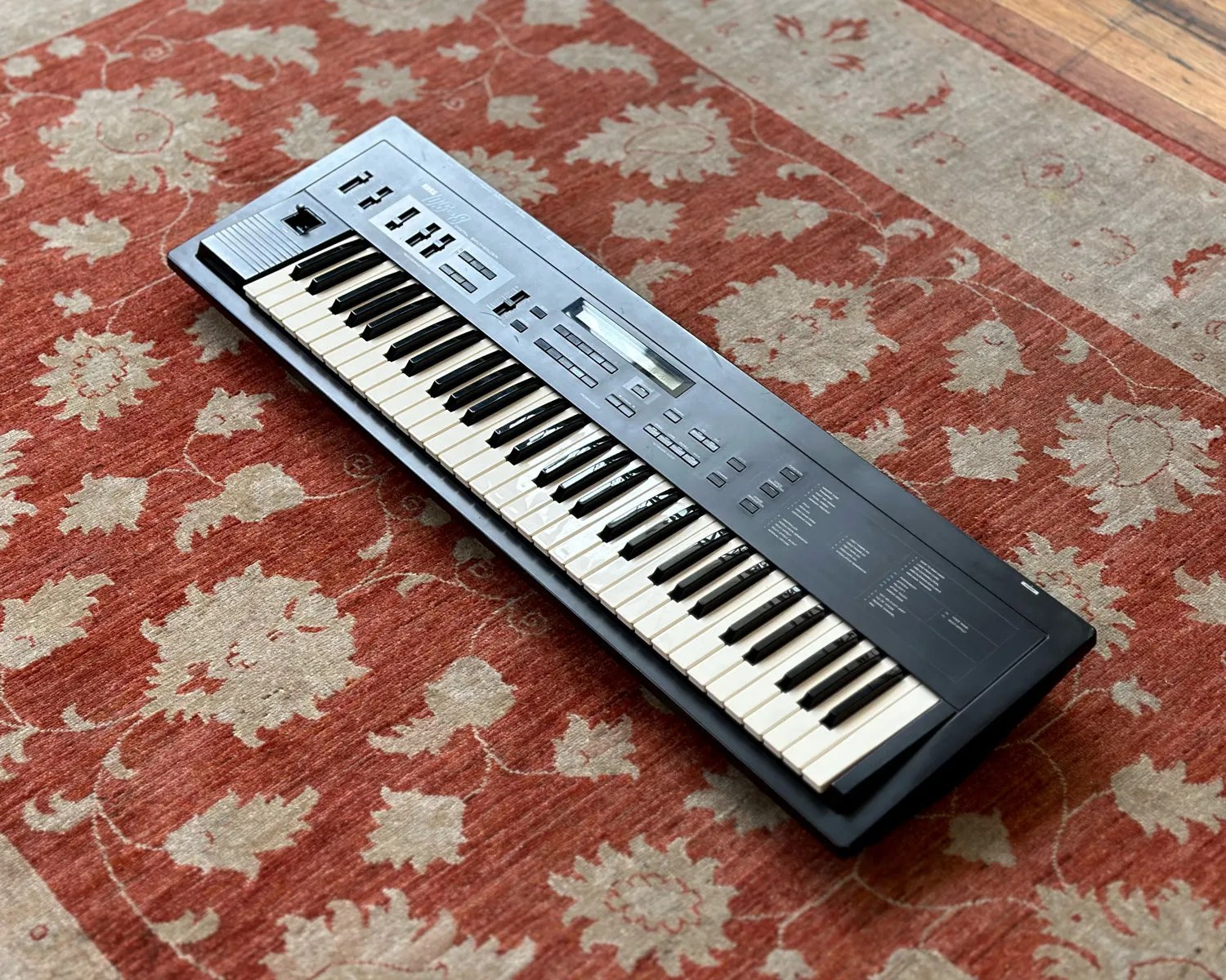 KORG DS-8 Digital FM Synthesizer - 100V