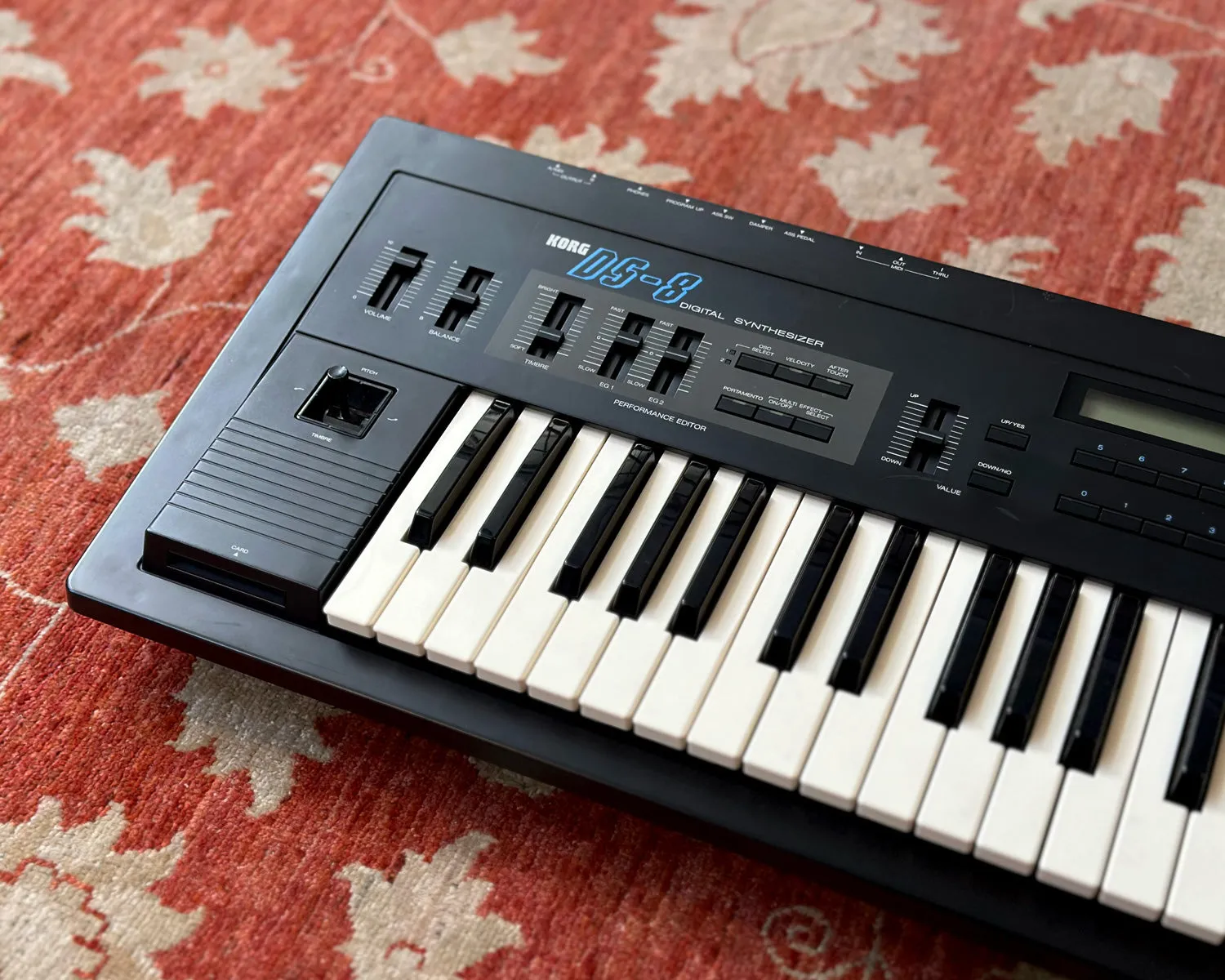 KORG DS-8 Digital FM Synthesizer - 100V