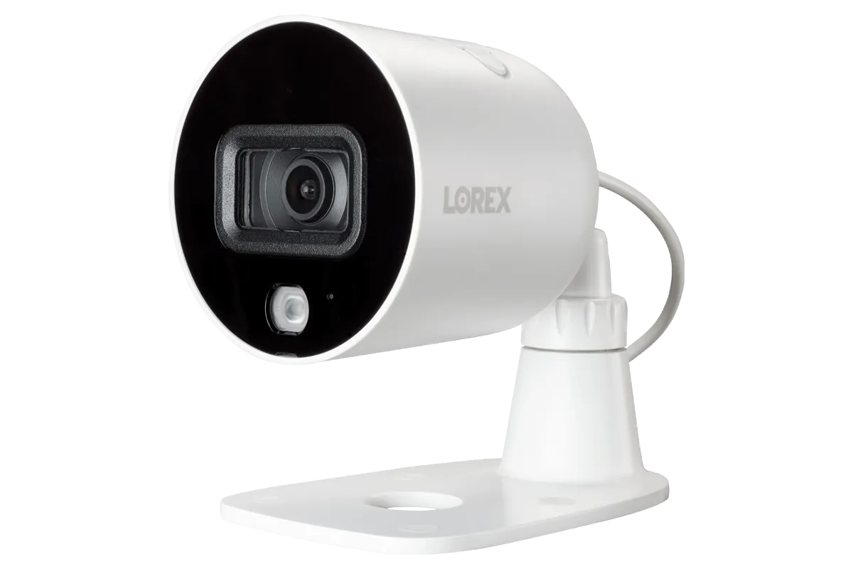 Lorex Smart Home Security Center with Six 1080p Outdoor Wi-Fi Cameras and Wi-Fi Floodlight Camera