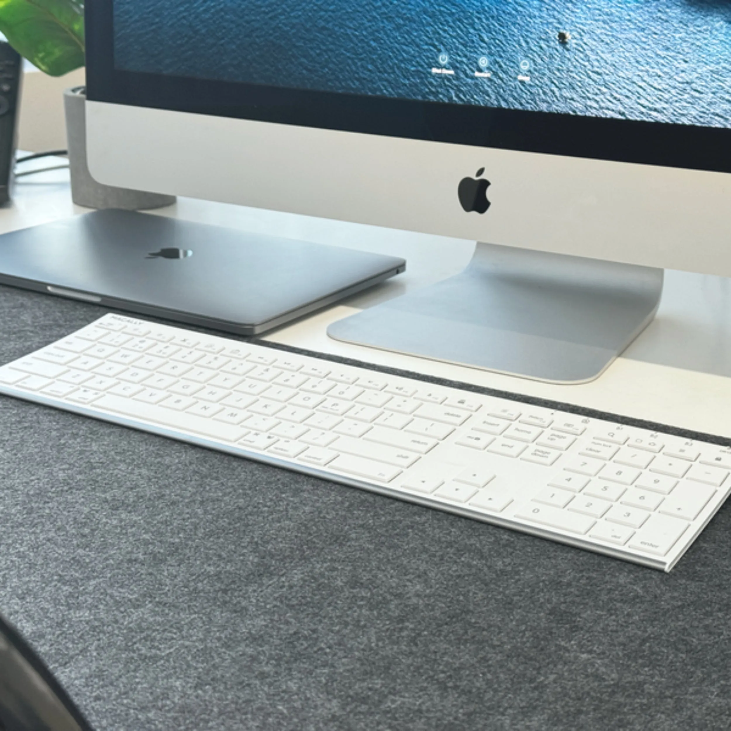 The Everyday Bluetooth Keyboard for Mac (White)