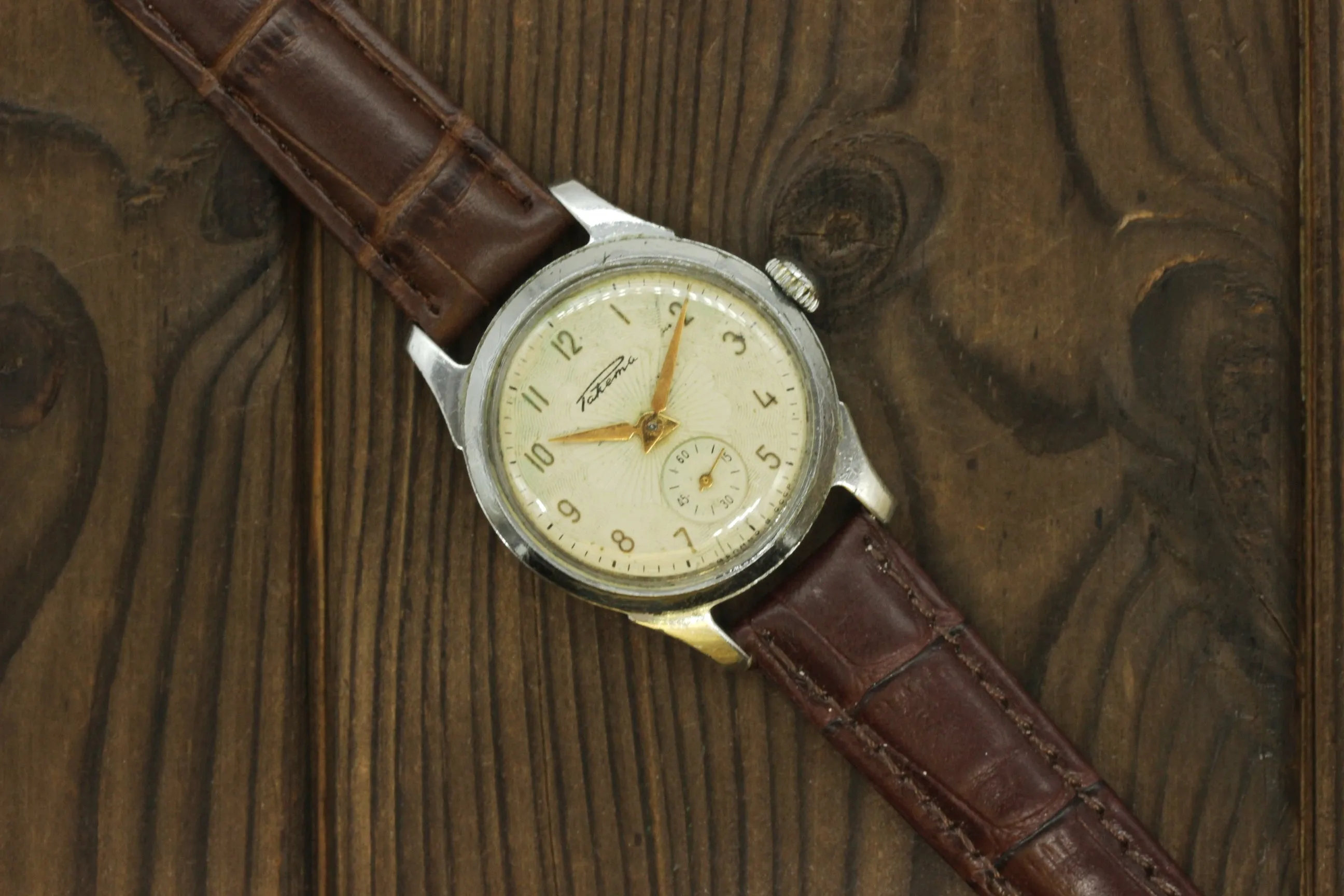 Vintage early RAKETA cal.2603 Soviet dress watch, collectible wristwatch